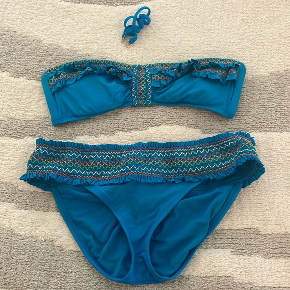 Lucky Bikini size medium top small bottom